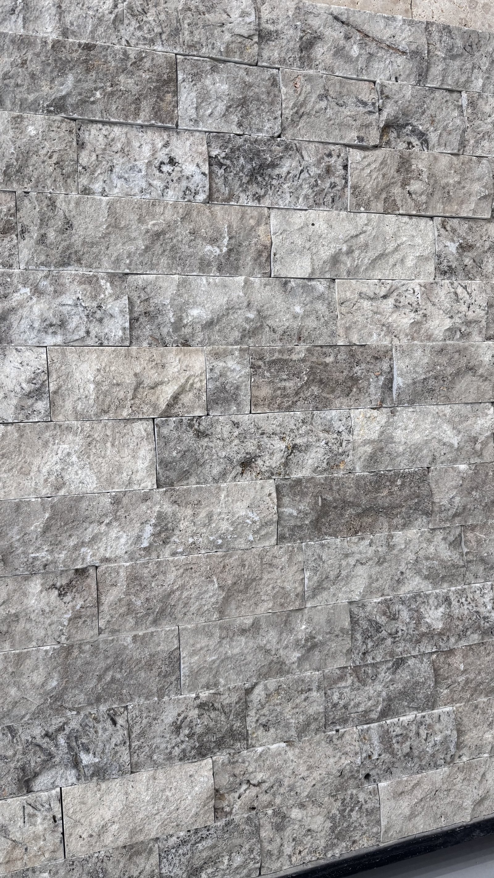 Amostra de revestimento Travertino Silver